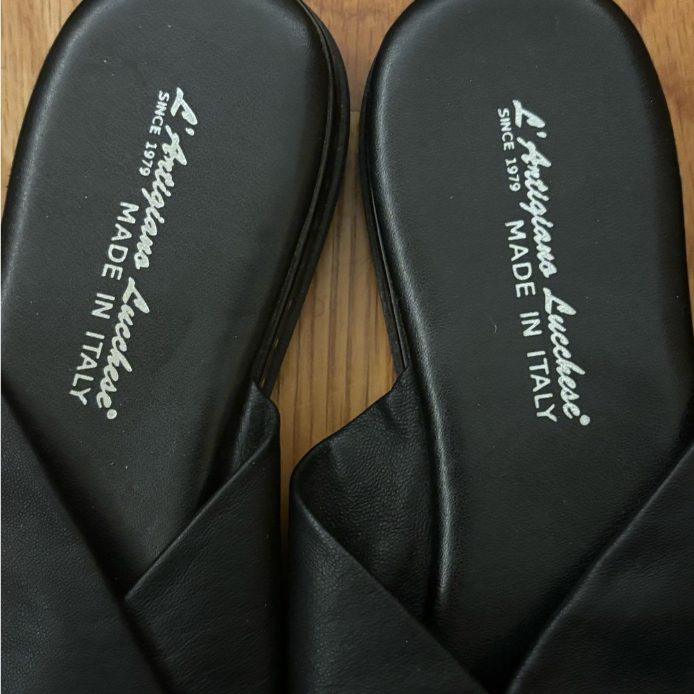 4 Brand NEW⭐️never worn sandals BUNDLE (Size 10 Women’s/Size 8 Men’s) - Picture 7 of 9